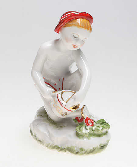 Статуэтка "Юный садовод" Фарфор, роспись СССР, ЛФЗ, 1950-1960-е гг и легкостью созданных детских образов инфо 3563k.
